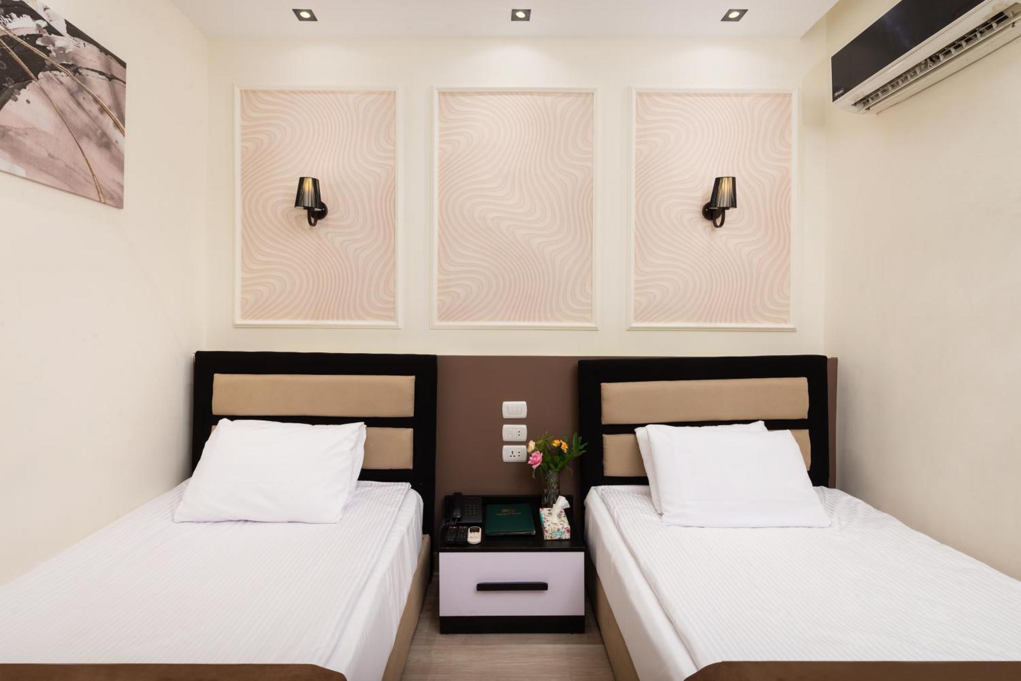 Hotel Capital 3*
