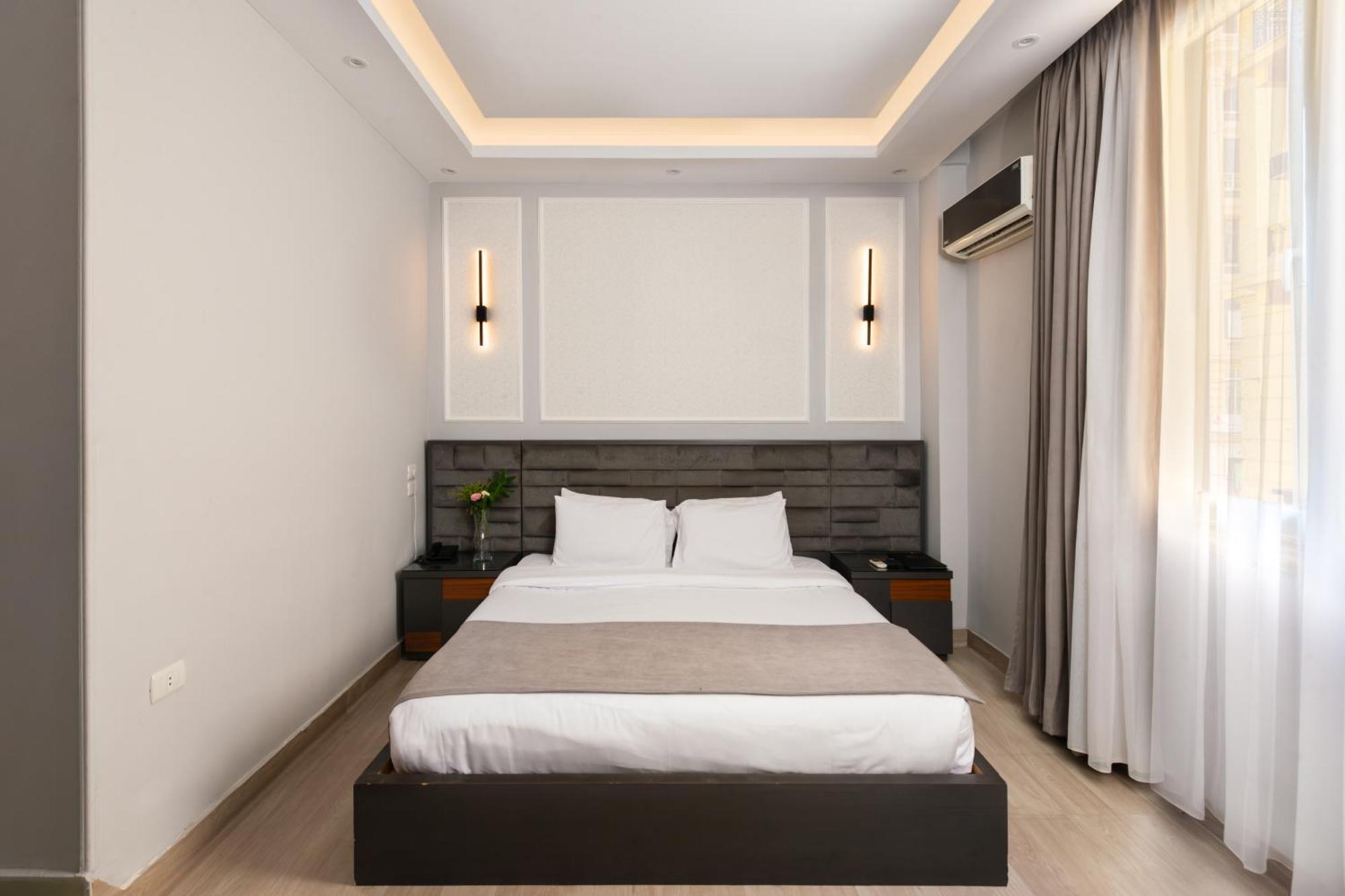 Hotel Capital